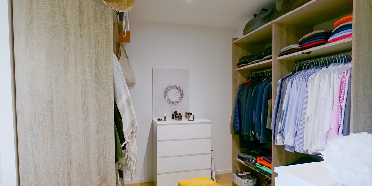 Dressing d'une construction personnalisée à Reuilly