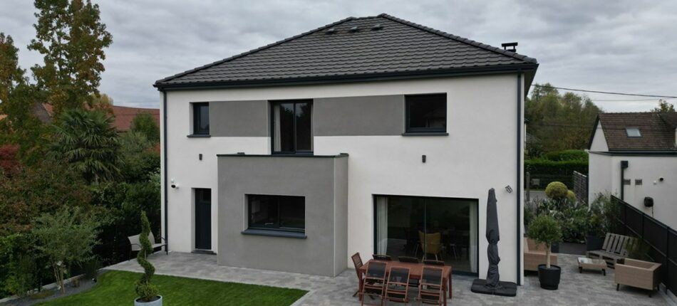 Grande maison à étage dans le Nord de la France (59) !  - Réalisation Maisons France Confort Hauts-de-France