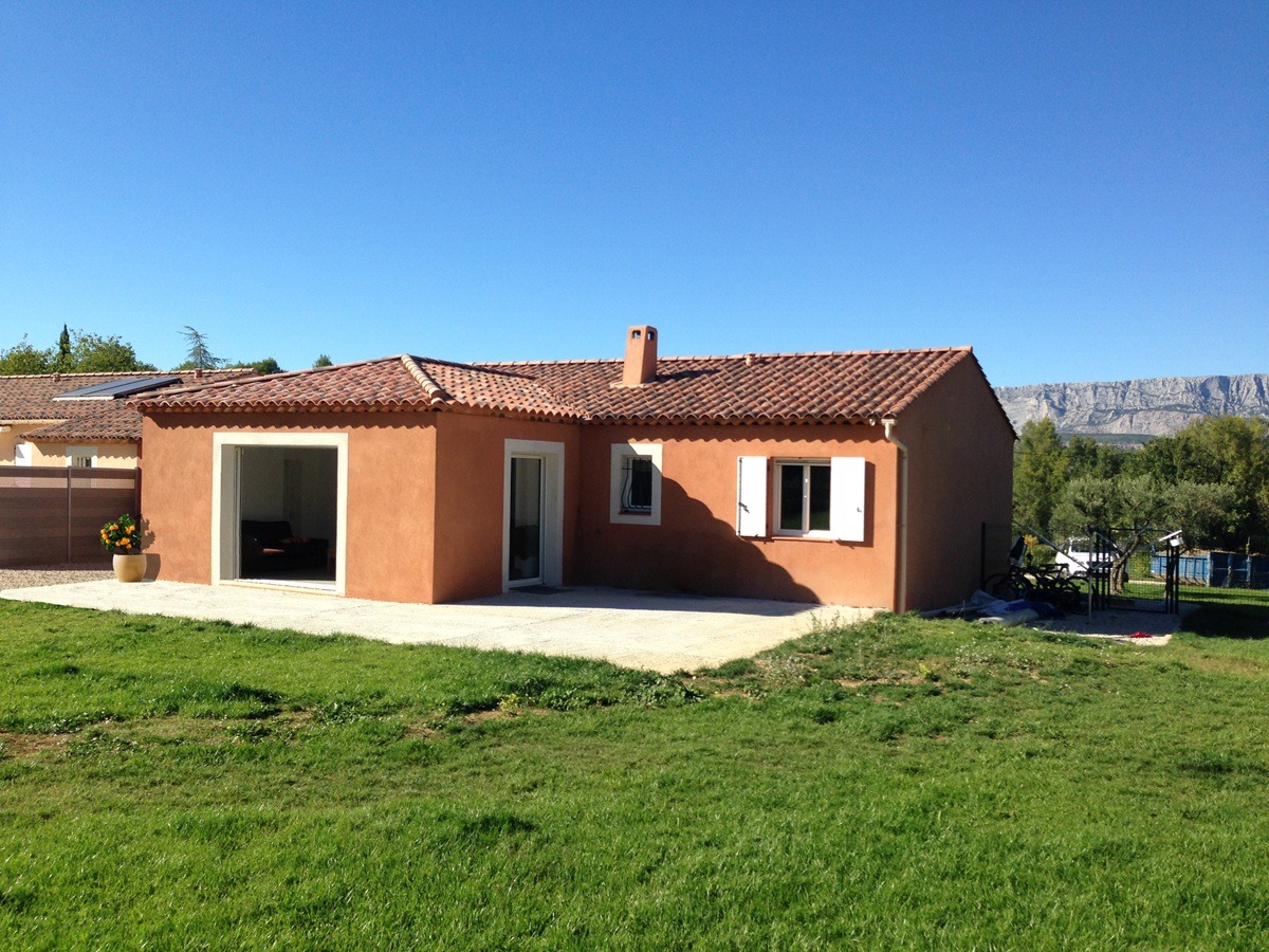 Agrandissement et aménagement d’une nouvelle pièce à vivre à Saint-Zacharie (83)2 Agrandissement et aménagement d’une nouvelle pièce à vivre à Saint-Zacharie (83).