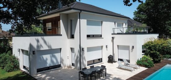 Une maison contemporaine avec piscine pensée sur mesure à Évreux (27) !