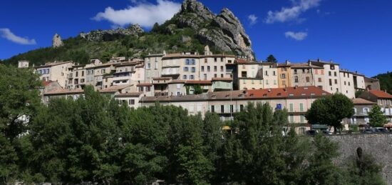 Terrain à bâtir à Serres, Provence-Alpes-Côte d'Azur
