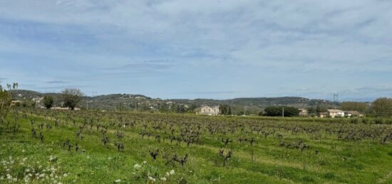 Terrain à bâtir à Saint-Julien-de-Peyrolas, Occitanie