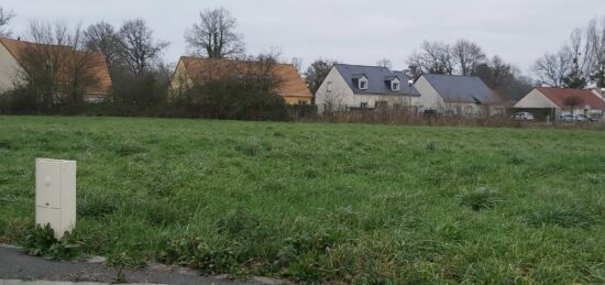 Terrain à bâtir à Bazouges-sur-le-Loir, Pays de la Loire