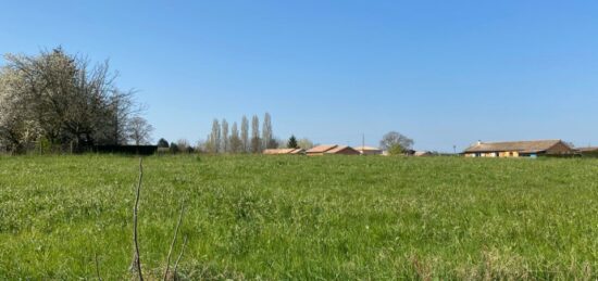 Terrain à bâtir à , Ain