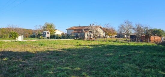 Terrain à bâtir à Saint-Clar-de-Rivière, Occitanie