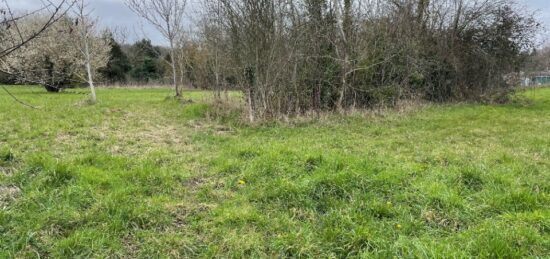 Terrain à bâtir à Saint-Pierre-de-Bailleul, Normandie
