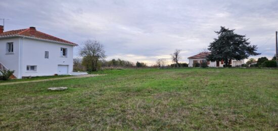 Terrain à bâtir à , Haute-Garonne