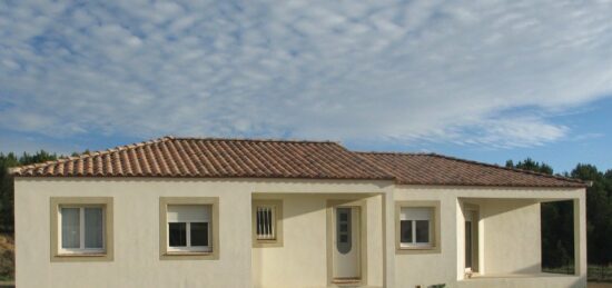 Maison neuve à Floure, Occitanie