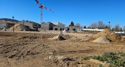 Peyrolles-en-Provence Terrain à bâtir - 2206317-2970annonce4202506261nhJ6.jpeg Maisons France Confort