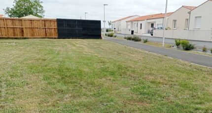 Semussac Terrain à bâtir - 2205470-1055annonce120250626LROtn.jpeg Maisons France Confort
