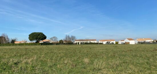 Terrain à bâtir à Corme-Royal, Nouvelle-Aquitaine