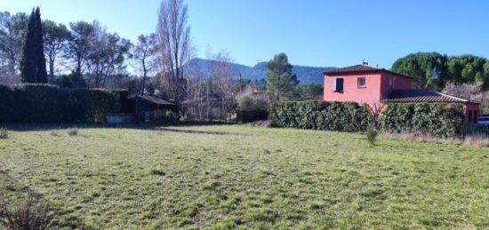 Terrain à bâtir à Rocbaron, Provence-Alpes-Côte d'Azur