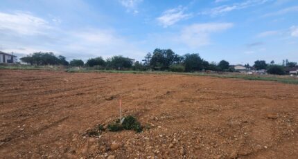 Cunac Terrain à bâtir - 2225725-11178annonce1202507165rfnX.jpeg Maisons France Confort