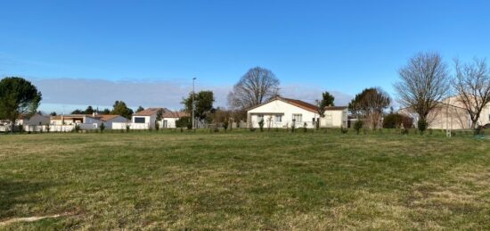 Terrain à bâtir à Saint-Vaize, Nouvelle-Aquitaine