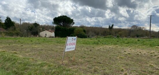 Terrain à bâtir à Nieul-lès-Saintes, Nouvelle-Aquitaine
