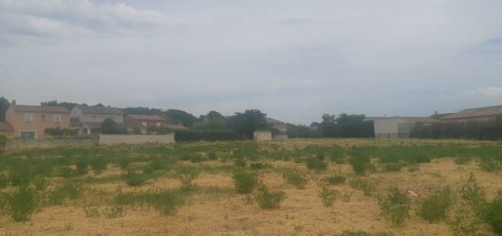 Terrain à bâtir à Jonquières, Provence-Alpes-Côte d'Azur