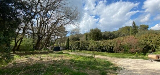 Terrain à bâtir à La Roquebrussanne, Provence-Alpes-Côte d'Azur