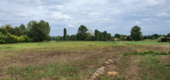 Terrain à bâtir à Prignac-et-Marcamps, Nouvelle-Aquitaine