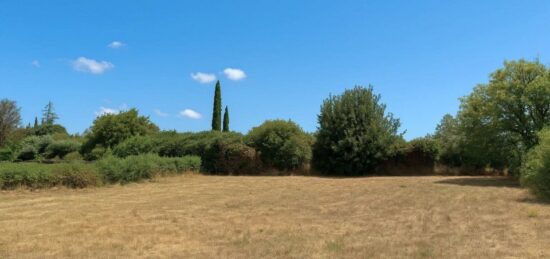 Terrain à bâtir à Saint-Paul-en-Forêt, Provence-Alpes-Côte d'Azur