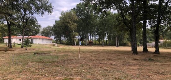 Terrain à bâtir à Saint-Jean-d'Illac, Nouvelle-Aquitaine