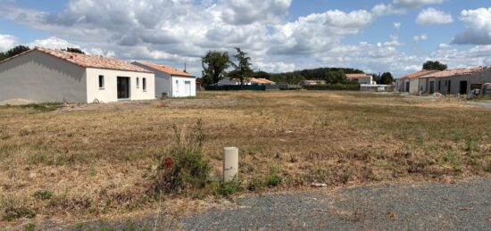 Terrain à bâtir à Sainte-Foy, Pays de la Loire
