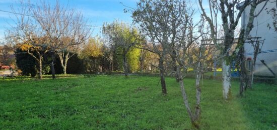 Terrain à bâtir à , Lot