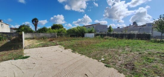 Terrain à bâtir à Breuillet, Nouvelle-Aquitaine