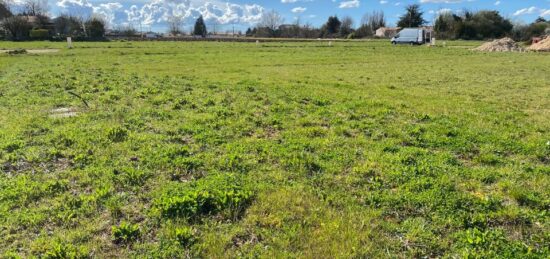 Terrain à bâtir à Corme-Royal, Nouvelle-Aquitaine