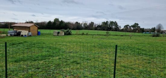Terrain à bâtir à Les Peintures, Nouvelle-Aquitaine