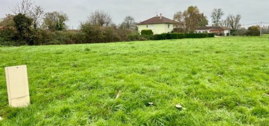 Terrain à bâtir à , Ain