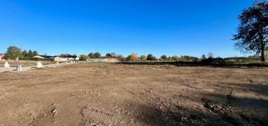 Terrain à bâtir à , Ain