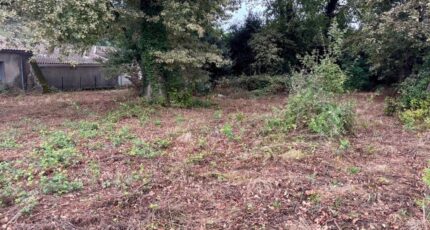 Saint-Estèphe Terrain à bâtir - 2334467-1093annonce120251111LvTLl.jpeg Maisons France Confort