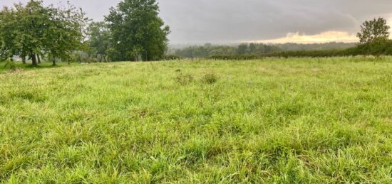 Terrain à bâtir à , Ain