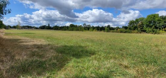Terrain à bâtir à Aumagne, Nouvelle-Aquitaine