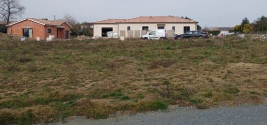 Terrain à bâtir à Lignan-de-Bordeaux, Nouvelle-Aquitaine