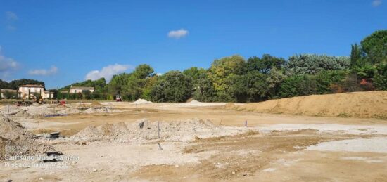 Terrain à bâtir à Sorgues, Provence-Alpes-Côte d'Azur