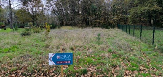 Terrain à bâtir à Bussac-Forêt, Nouvelle-Aquitaine
