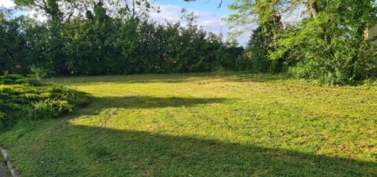 Terrain à bâtir à , Ain