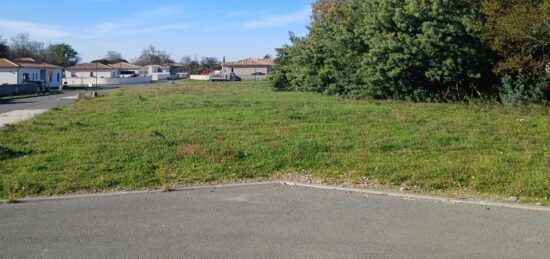 Terrain à bâtir à Camblanes-et-Meynac, Nouvelle-Aquitaine