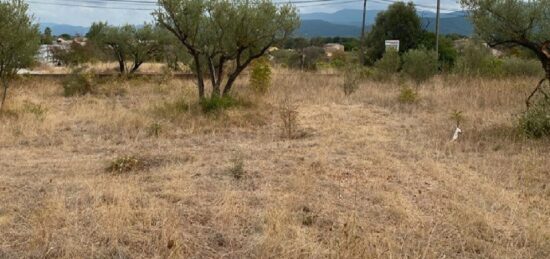 Terrain à bâtir à Gonfaron, Provence-Alpes-Côte d'Azur