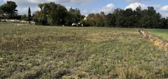 Terrain à bâtir à , Gers