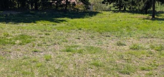 Terrain à bâtir à Saint-Hilaire-de-Lusignan, Nouvelle-Aquitaine