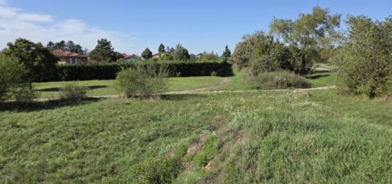 Terrain à bâtir à , Ain