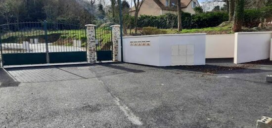 Terrain à bâtir à Bazoches-sur-Guyonne, Île-de-France