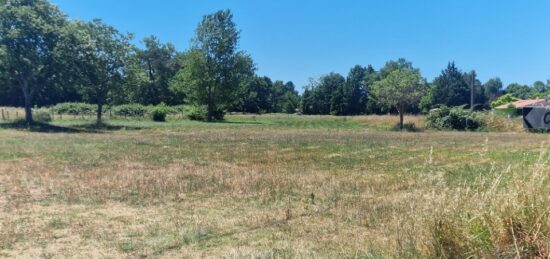 Terrain à bâtir à Saint-Savin, Nouvelle-Aquitaine