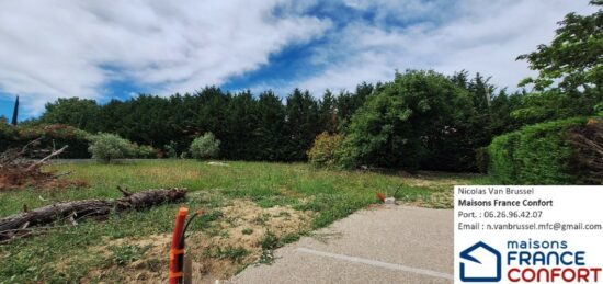 Terrain à bâtir à Pierrevert, Provence-Alpes-Côte d'Azur