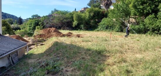 Terrain à bâtir à Solliès-Toucas, Provence-Alpes-Côte d'Azur