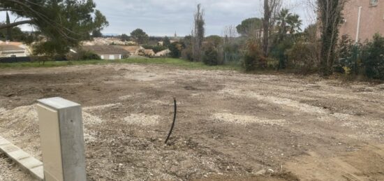 Terrain à bâtir à Pélissanne, Provence-Alpes-Côte d'Azur