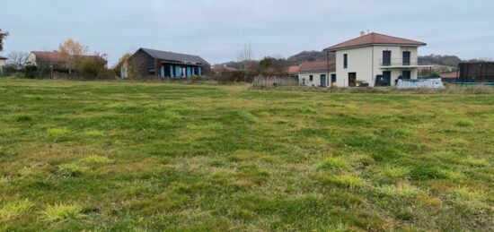 Terrain à bâtir à Ytrac, Auvergne-Rhône-Alpes