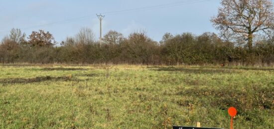 Terrain à bâtir à Saint-Pierre-Montlimart, Pays de la Loire